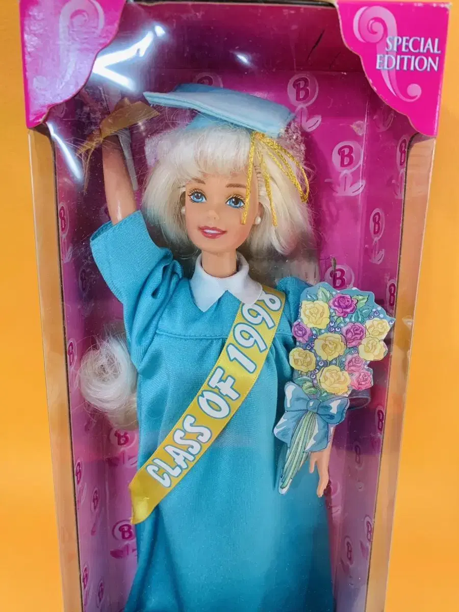 graduation barbie(미개봉)